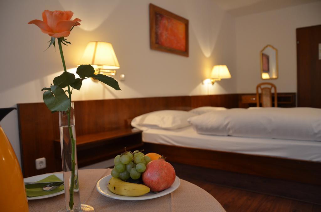 Sathya Ayurveda Hotel Bad Orb Esterno foto